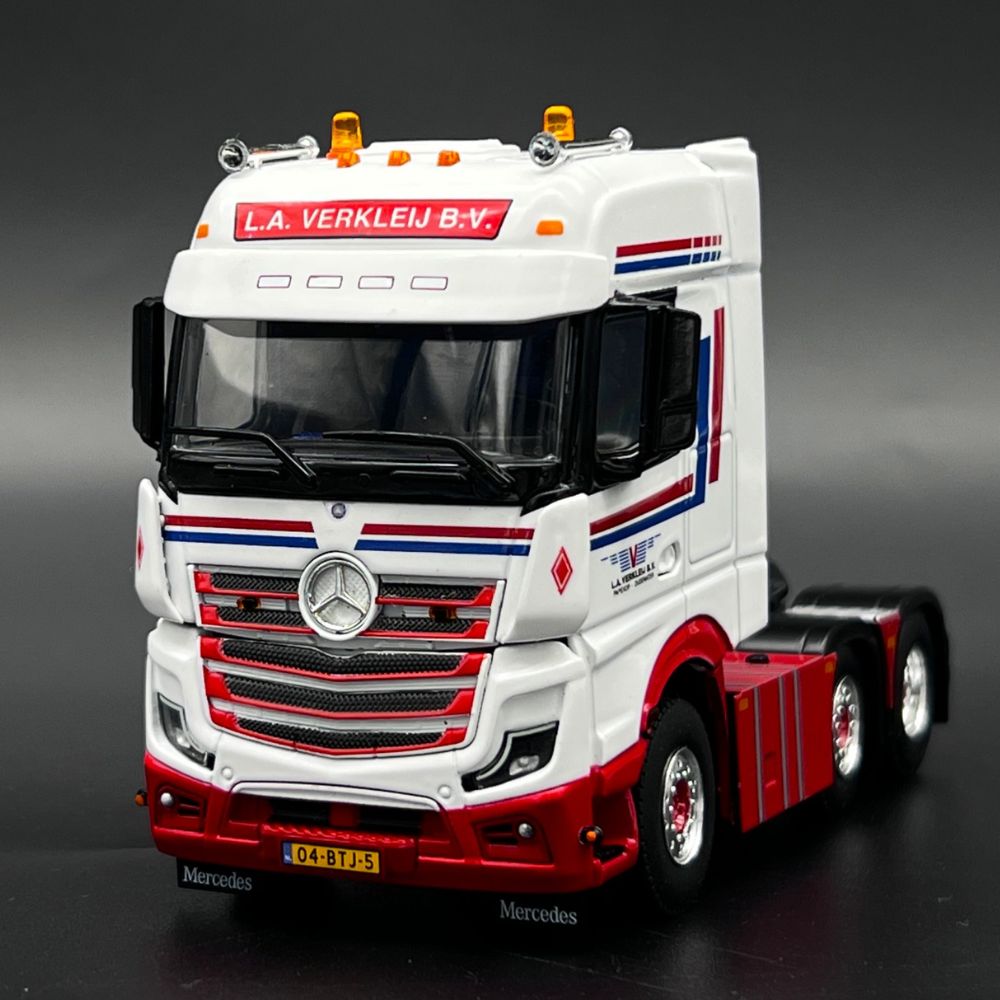 Mercedes Actros MP5 big space 6x2 twin steer L.A. Verkleij WSI Truck Models