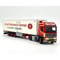 Volvo F12 globetrotter 4x2 reefer trailer- 3 axle Alfred Pedersen,WSI Truck Models (2)