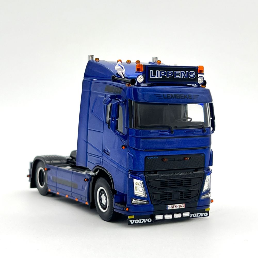 Volvo FH4 sleeper cab 4x2 Lippens,WSI Truck Models