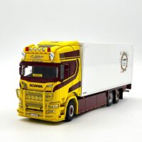 Scania R highline CR20H riged box truck 6x2 tag axle A. Debrux,WSI Truck Models