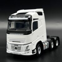 Volvo FH Aero globetrotter 6x2 twin steer WSI Truck Models