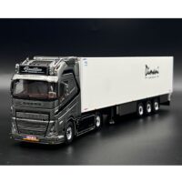 Volvo FH5 globetrotter XL 4x2 reefer trailer Bouillon WSI Truck Models
