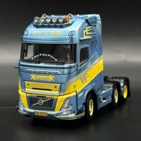 Volvo FH aero globetrotter XL 6x2 S.N. de Witte WSI Truck Models