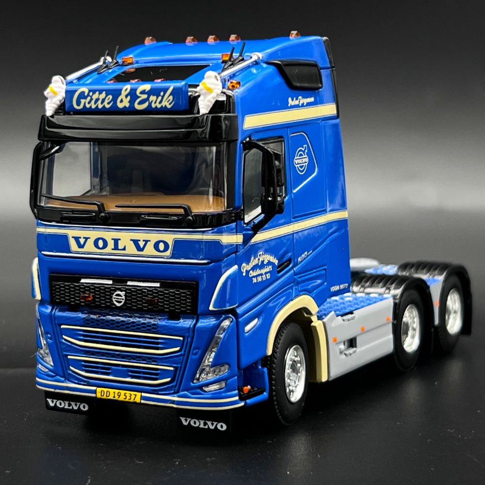Volvo FH5 globetrotter 6×2 Preben Jorgensen WSI Truck Models