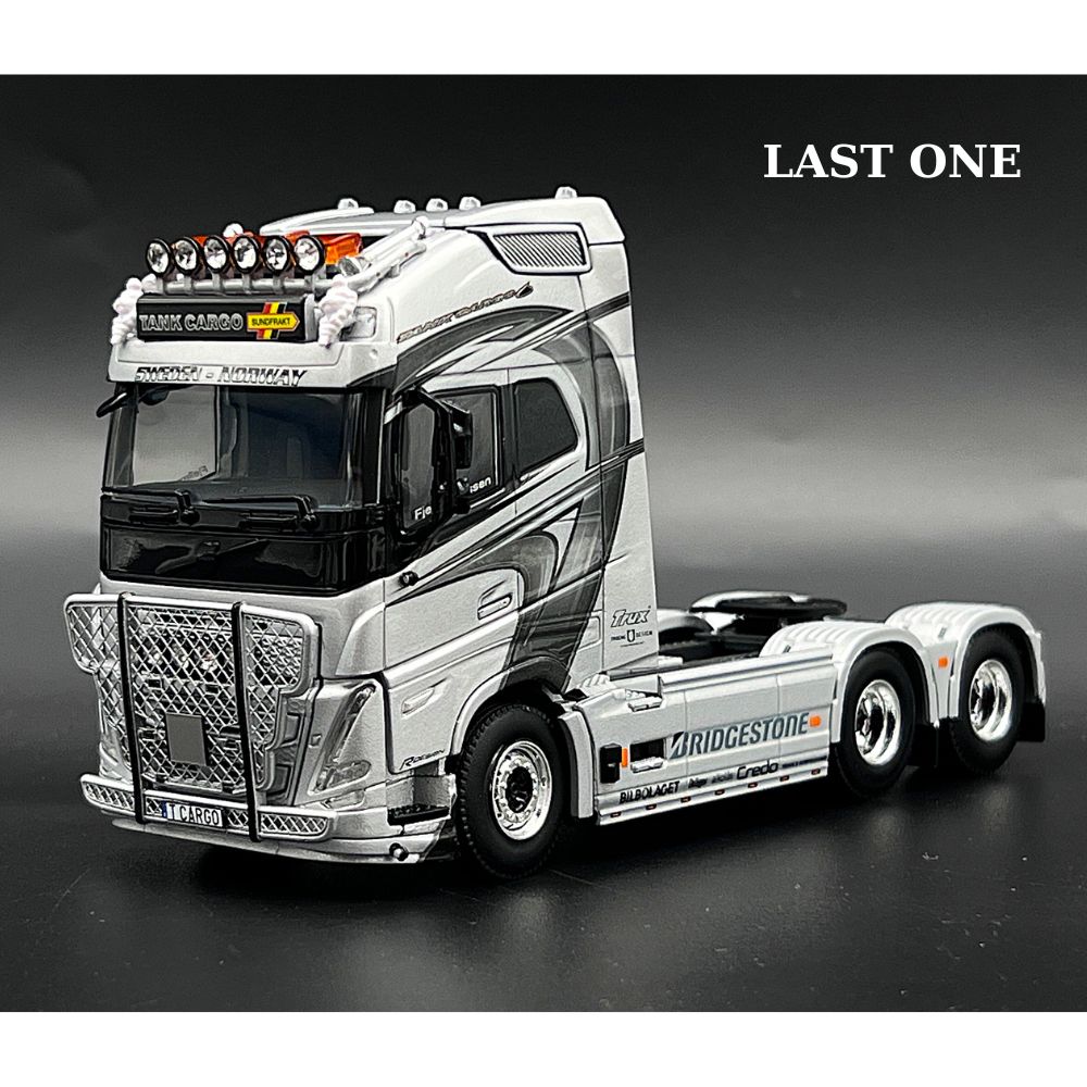 Volvo FH5 globetrotter XL 6×2 Tank Cargo WSI Truck Models