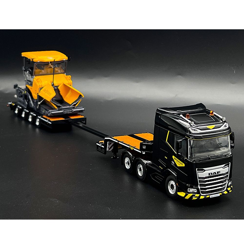 DAF XG semi lowloader + Vogele paver Heijmans WSI Truck Models