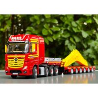 Mercedes Actros MP4 SLT 8x4 SL lowloader+boom as a load Neeb WSI truck models
